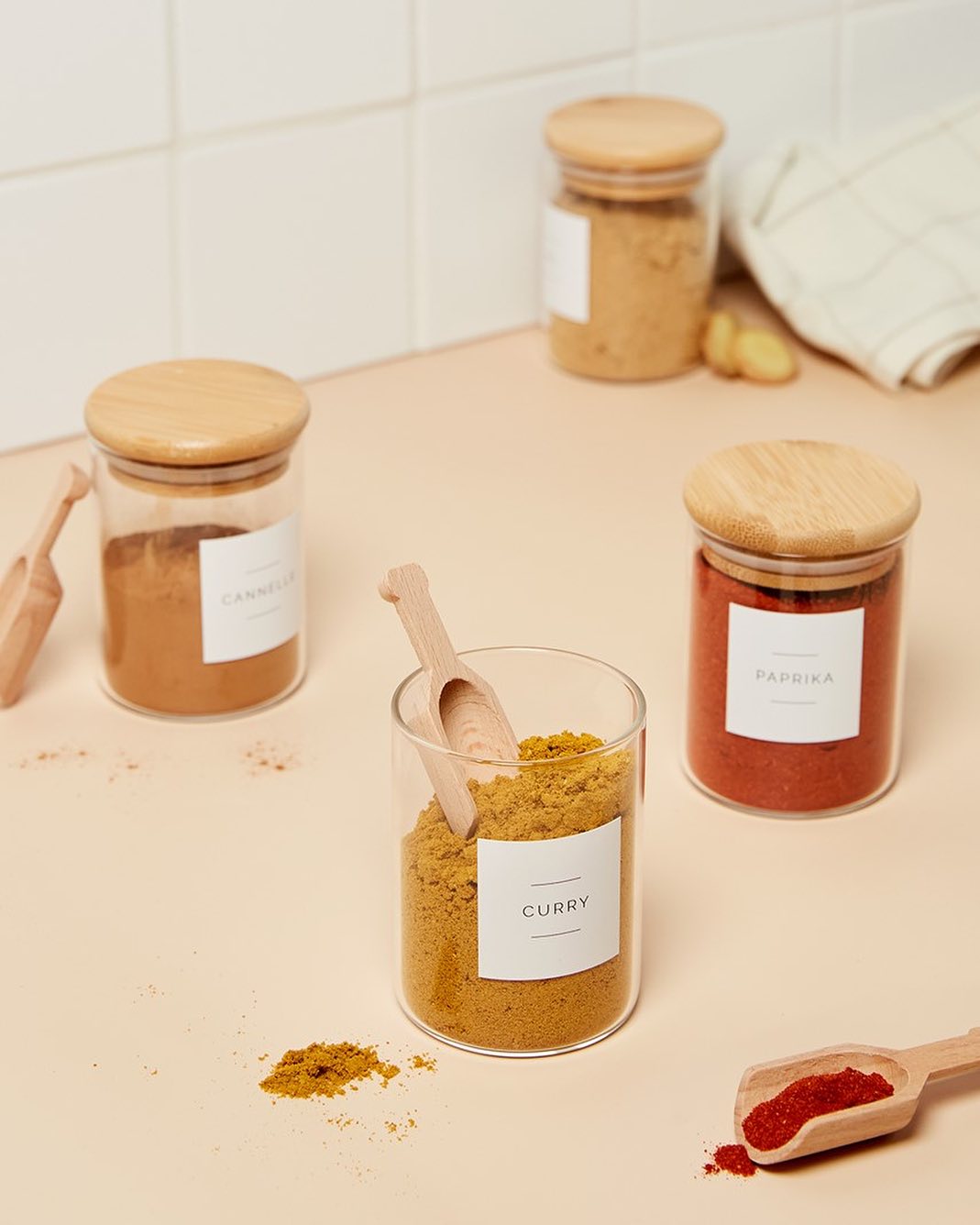 Set de Bocaux 200 ML à Épices en Verre & Bambou + Étiquettes Offertes
